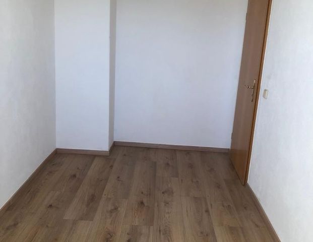 2-Raum-Wohnung mit Balkon, PKW Stellplatz, Garage mit E-Ladebox - Foto 1