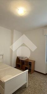Monolocale in affitto - Photo 3