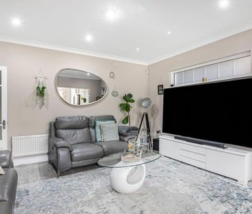 4 bedroom detached house to rent - Photo 5