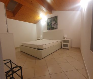 Bilocale mansardato ,arredato - Photo 2