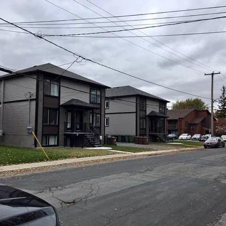 🔥 GRAND 5 1/2 À LOUER– SAINT-DAMASE 🔥 - Photo 3