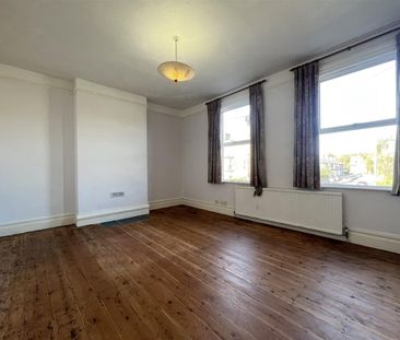 The Greenway, Uxbridge, UB8 - Photo 6