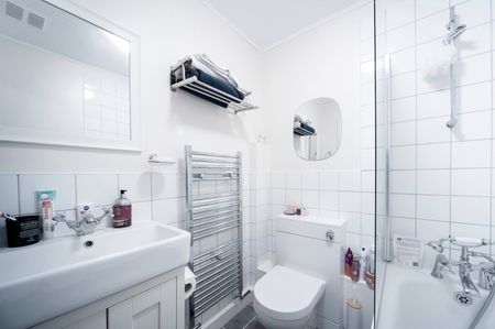 1 Bed Flat, Wightman Rd, N8 - Photo 3