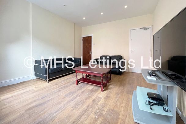 5 Bedroom Mid Terraced House for rent in Lucas Street - Photo 1