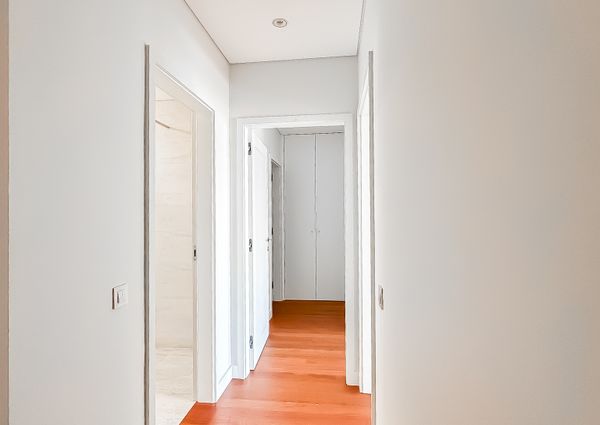 Fantástico Apartamento T2 com Varanda em Matosinhos