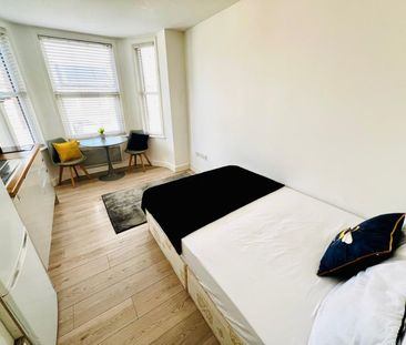 Studio Flat, Meyrick Road, NW10 - Photo 6