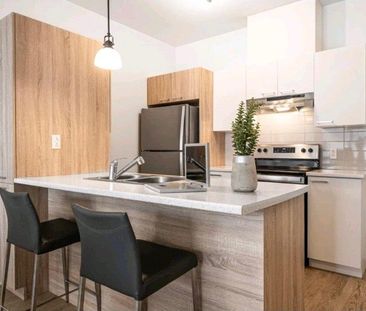 BEAU CONDO 3 1/2 POUR 50 ANS ET PLUS (1er JUILLET) - Photo 1