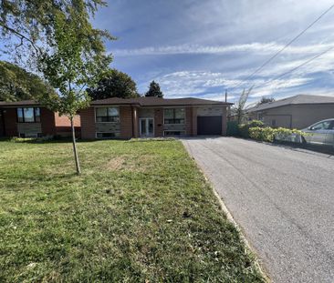 For Lease - 9 Dewlane Drive, Toronto, Ontario - Photo 6