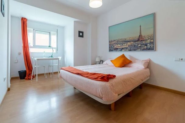 Carrer de Calvo Acacio, Valencia, Valencian Community 46017 - Photo 1