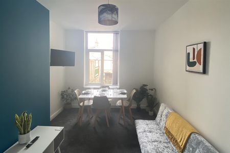 1 bed house to rent in Montague Road, Burnley, BB11 - Photo 2