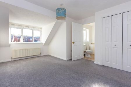 3 bedroom detached house to rent - Photo 4