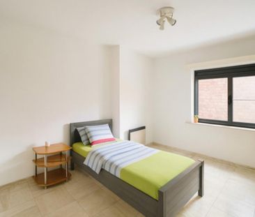 Appartement te huur in Zele - Photo 2