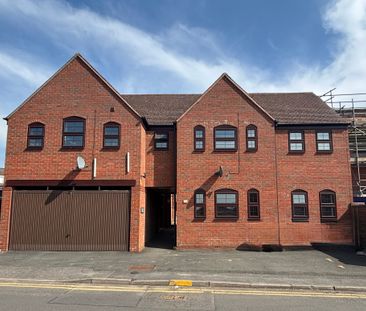 Studio flat to rent in Barrowfield Lane, Kenilworth, CV8 - Photo 1