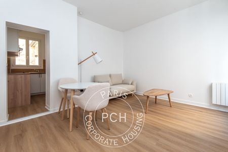 Rue de Charenton, - Photo 2