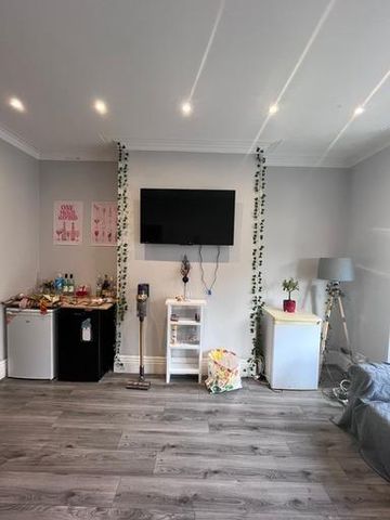 7 bedroom house to rent - Photo 3