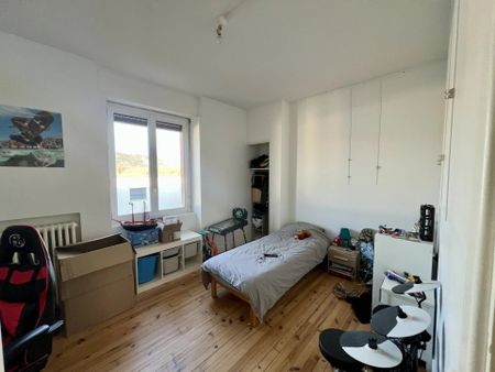 Location Appartement 3 pièces 62m² VALENCE 26000 - Photo 3