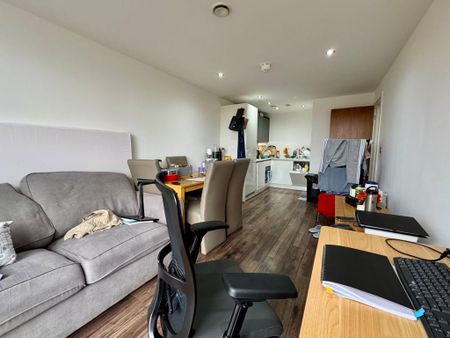 1 bedroom flat to rent - Photo 2