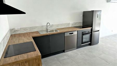 Location Maison 4 pièces 85m² PARENTIS EN BORN 40160 - Photo 5