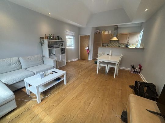 2 bedroom flat to rent - Photo 1
