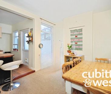 3 bedroom terraced house to rent - Photo 3