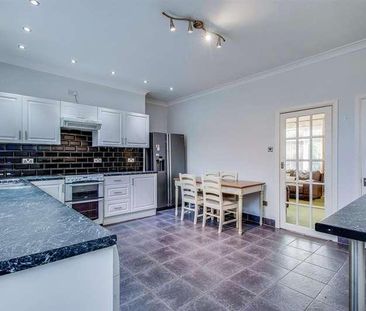 Fearnsides Close, Horbury, WF4 - Photo 4