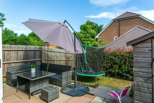 3 bedroom semi-detached house to rent - Photo 1