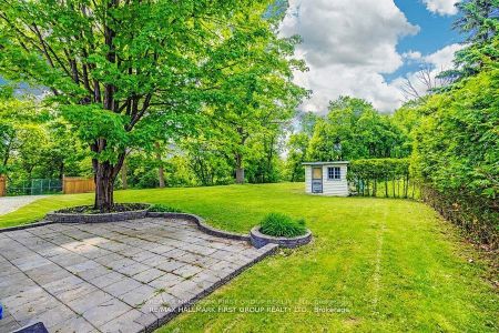 For Lease - 26 Whiting Avenue Unit# Main & 2nd Level, Oshawa, Ontario - Photo 2