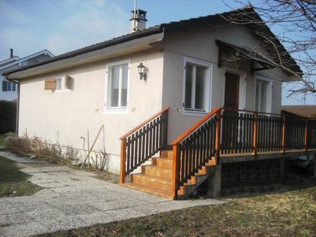 Petite maison individuelle avec jardin ! BAIL A DUREE MAXIMUM D'UN AN ! - Photo 2