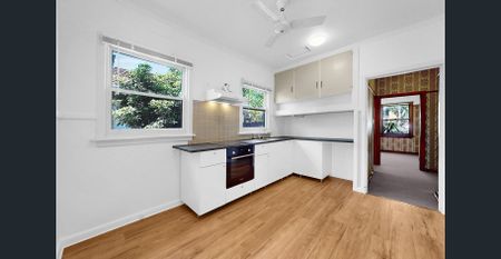 Classic charm in Brunswick East - Photo 2