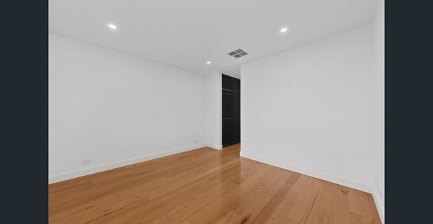 Contemporary Comfort in the Heart of Hughesdale - Photo 1