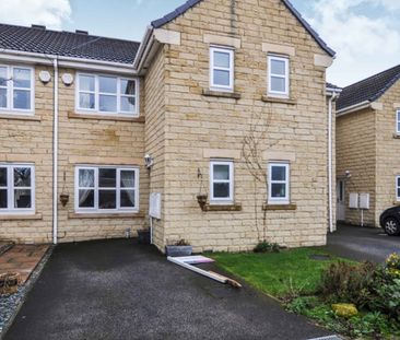 3 bed Town House - To Let - Photo 4