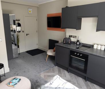 Studio to rent - Photo 2