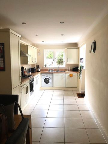 2 bedroom semi-detached house to rent - Photo 5