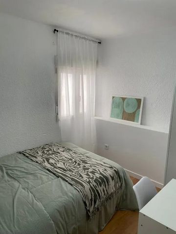 Carrer dAlcanyís, Valencia, Valencian Community 46019 - Photo 4