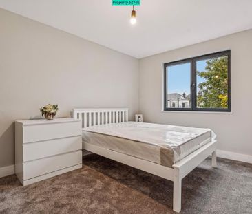 6 bedroom end of terrace house to rent - Photo 2