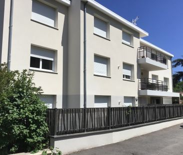 Location Appartement 3 pièces 69m² CHAMALIERES 63400 - Photo 3