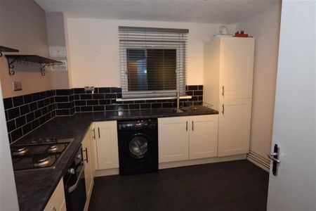 1 bedroom flat to rent - Photo 2