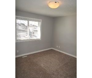 3 Bed 2.5 Bath Duplex Southfort Fort Saskatchewan - Photo 1
