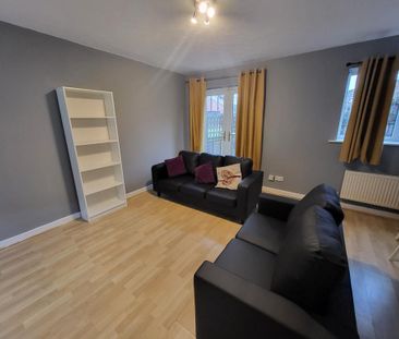 3 bedroom terraced house to rent - Photo 3