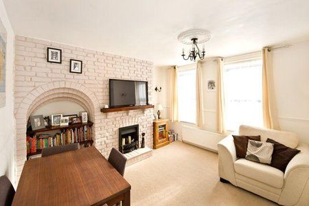 Castlecombe Road, London, SE9 - Photo 3