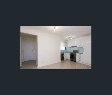 Huge RM, Comfort and Convenience in the Heart of Shelley! - Photo 5