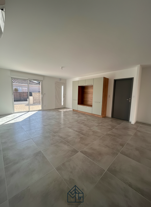 Location Maison 4 pièces 117m² ROANNE 42300 - Photo 1