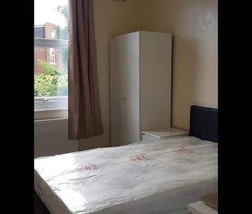 4 Bed Terraced House, Earlsdon Avenue North, CV5 - Photo 3