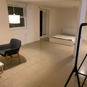 Studio Flat, Clarence Mews, E5 - Photo 2