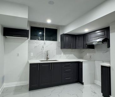 For Lease - 155 Nearna Drive, Oshawa, Ontario - Photo 4