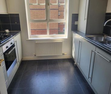 2 bedroom flat to rent - Photo 6