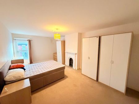 3 bedroom flat to rent - Photo 4