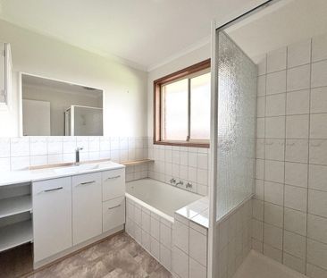 Great Family Home Quiet Court Location - Photo 3