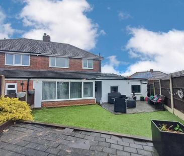 3 bedroom semi-detached house to rent - Photo 1