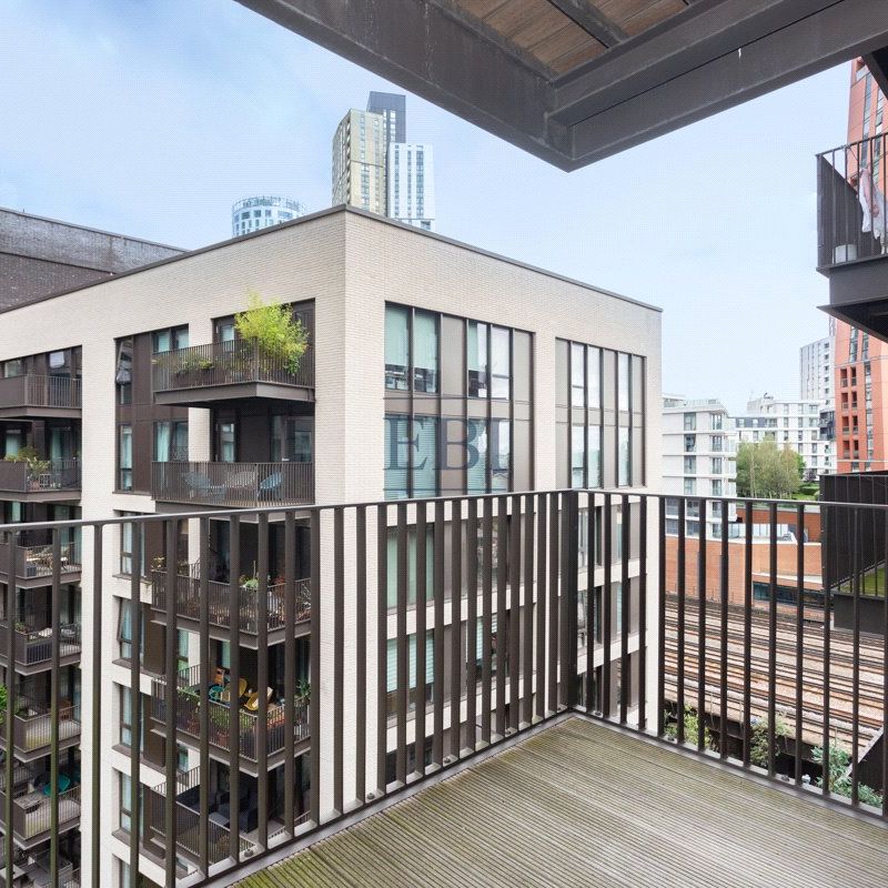 Legacy Building, 1 Viaduct Gardens, SW11 7EP - Photo 1